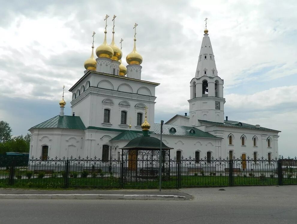 Храмы г Бор Нижегородской области. Храм Пресвятой Богородицы город Бор. Церковь Успения Пресвятой Богородицы город Бор. Храм Успения Пресвятой Богородицы Бор Нижегородской области.