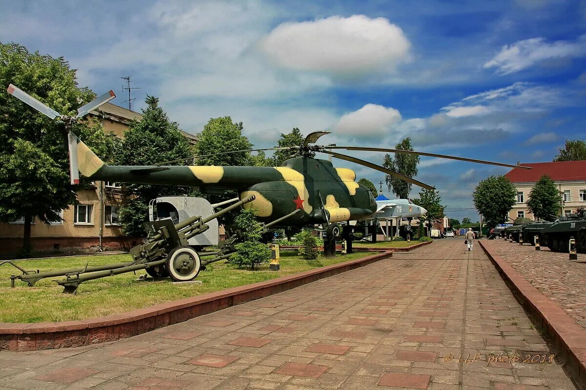 Советск музей. Музей военной техники в Советске. Советск Калининградская музей под открытым небом. Аллея с военной техникой Советск Калининградская область. Военный музей в Калининграде.