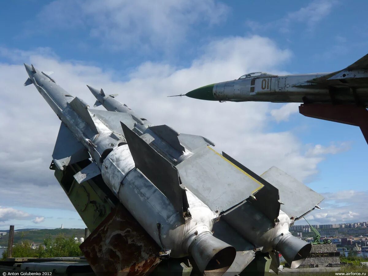 мемориал 21. мемориал 21. St. мемориал 21. лагерь треблинка мемориал.