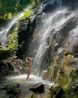 Любители купаться голышом из tumblr (часть 14) 