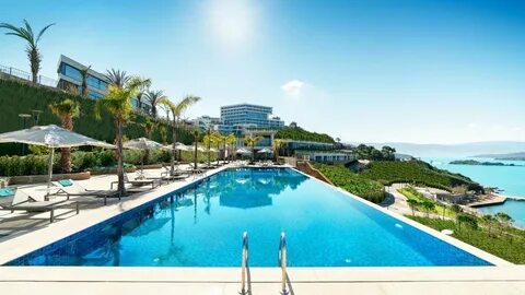 Lux resort