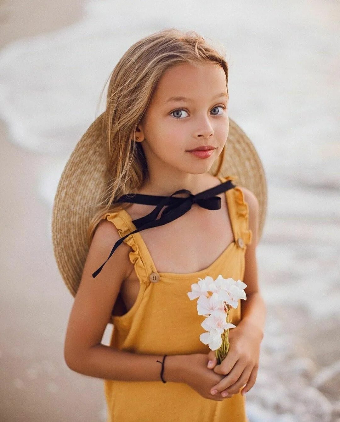 Крошечная юная. Совсем юные красотки. Юная ранняя. Крошечная юная. Тилан роуз блондо в детстве.