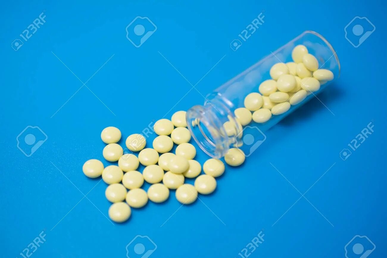 Валерьянка желтая. Желтые таблетки валерианы. Валерьянка в таблетках желтая. Валериана таб, желтые. Успокоительные таблетки желтые.