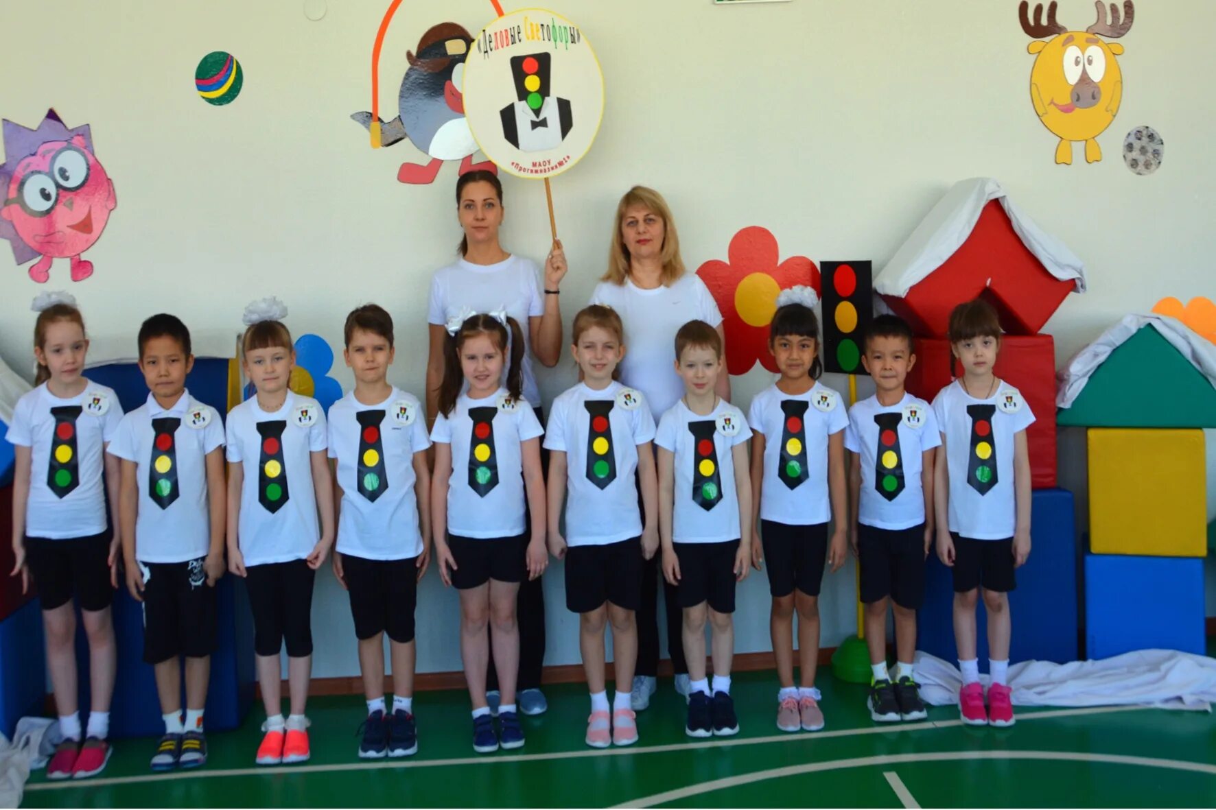 Конкурс зеленый огонек. Конкурс зеленый огонек. Зелёный огонёк конкурс по пдд в детском саду. Конкурс зеленый огонек. Поделки на конкурс зеленый огонек в детском саду.