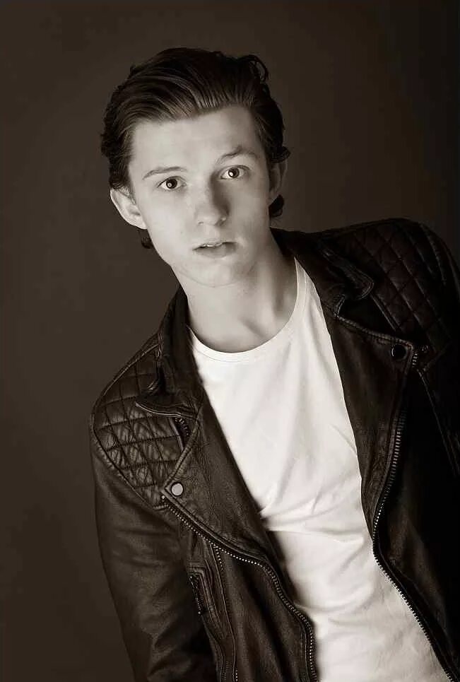 Доминик холланд. Tom holland. том холод. фото тома холланда.