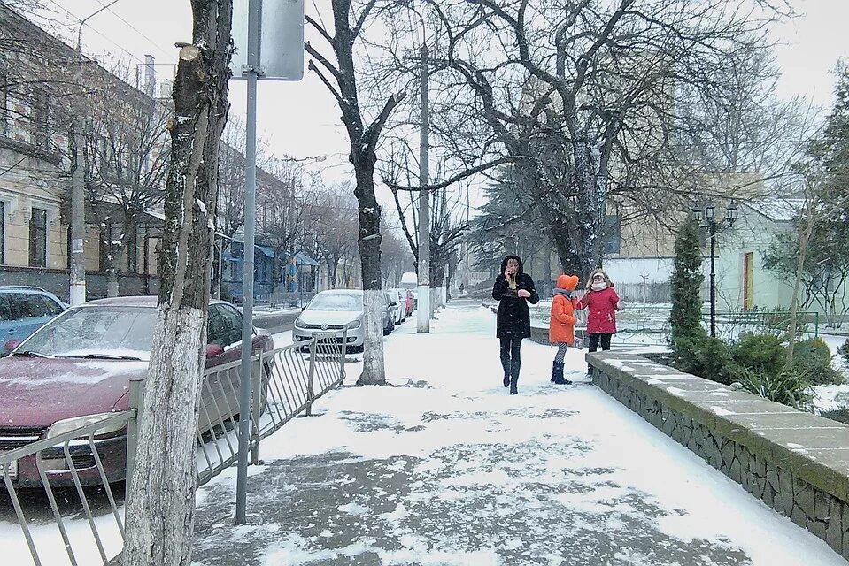 Какая погода в симферополе. Синоптик Симферополь. Погода в Симферополе. Климат Симферополя. В Крыму опять в снег.