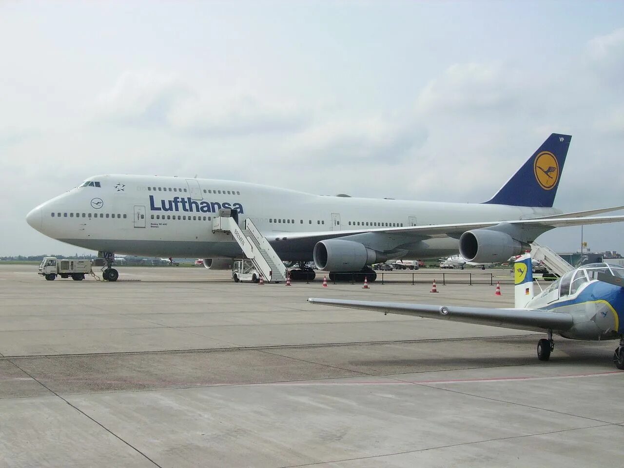 Jumbo jet. Boeing 747 джамбо. 747 Джамбо Джет. B747 Jumbo Jet. Боинг джамбо Джет.