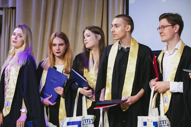Лицей ниу вшэ колобовский переулок. Бизнес информатика маи. Университеты. Поступившие в вшэ 2024. Майноры вшэ 2024.