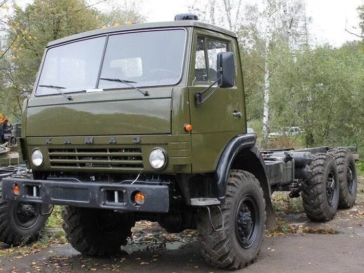 Продажа военной техники фото Автомобили грузовые в Новосибирске (Грузовики) Медисса, ЗАО на