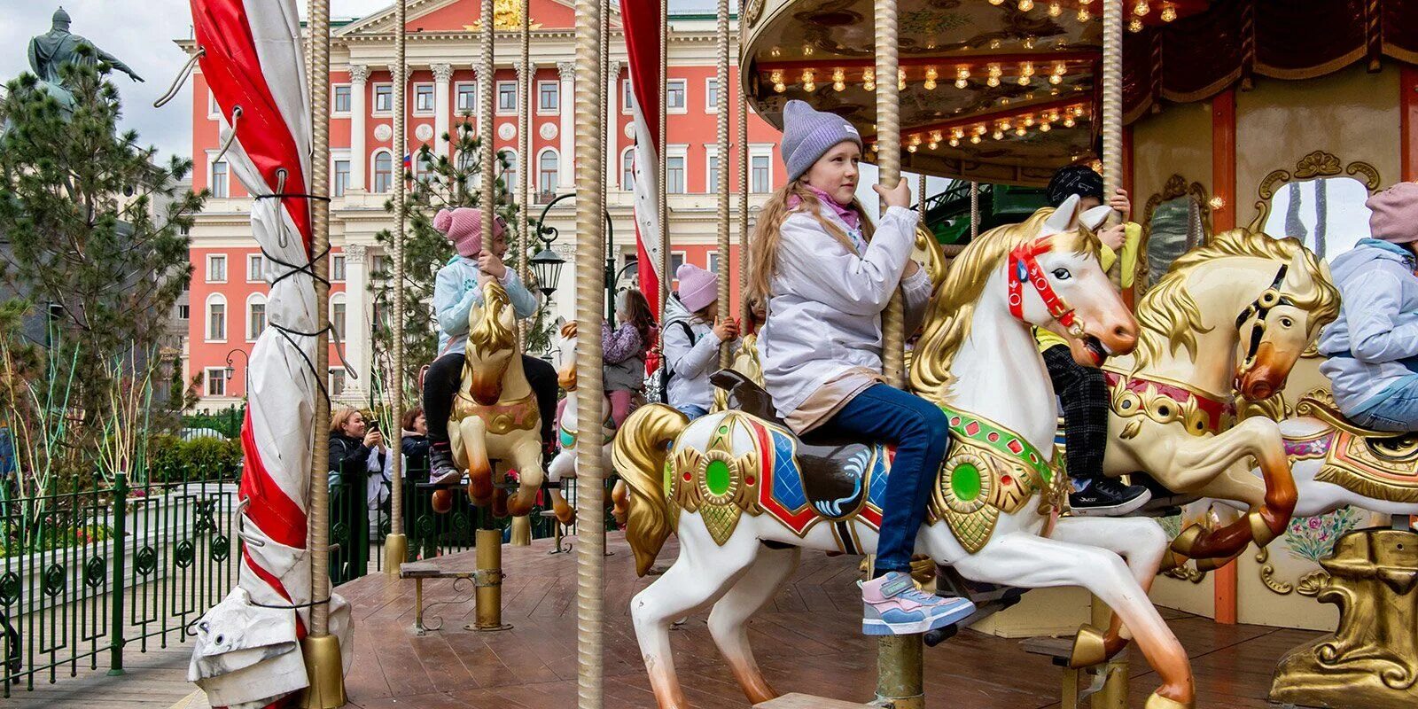 Фестивали в москве. Начало фестиваль москва. Весенний фестиваль москва. Начало фестиваль москва. Весенний фестиваль.