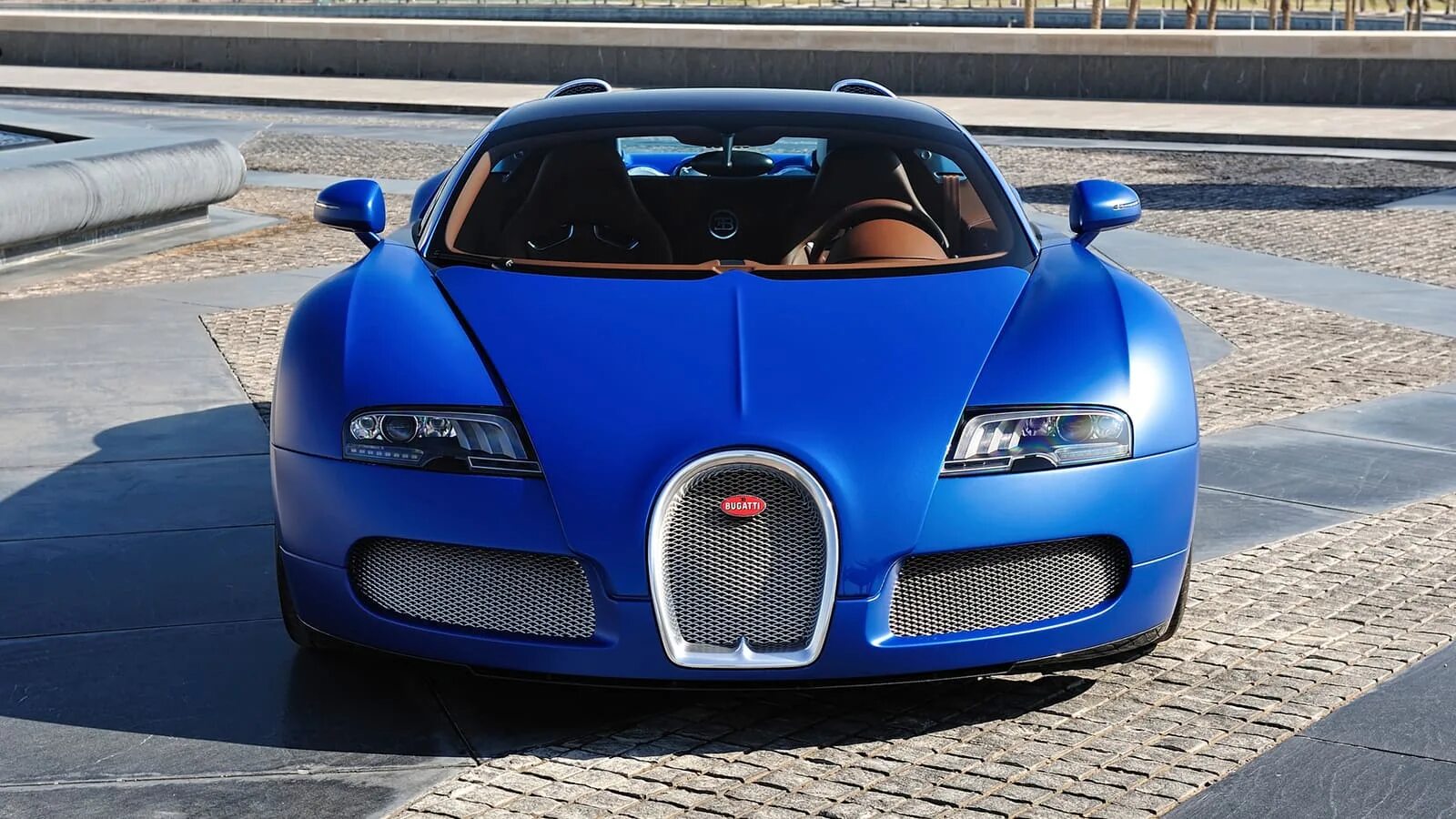 Машины фото и описание. Бугатти Вейрон. Бугатти ВИЗИОН. Bugatti Veyron 16.4 Grand Sport. Bugatti Veyron Grand Sport (2009).