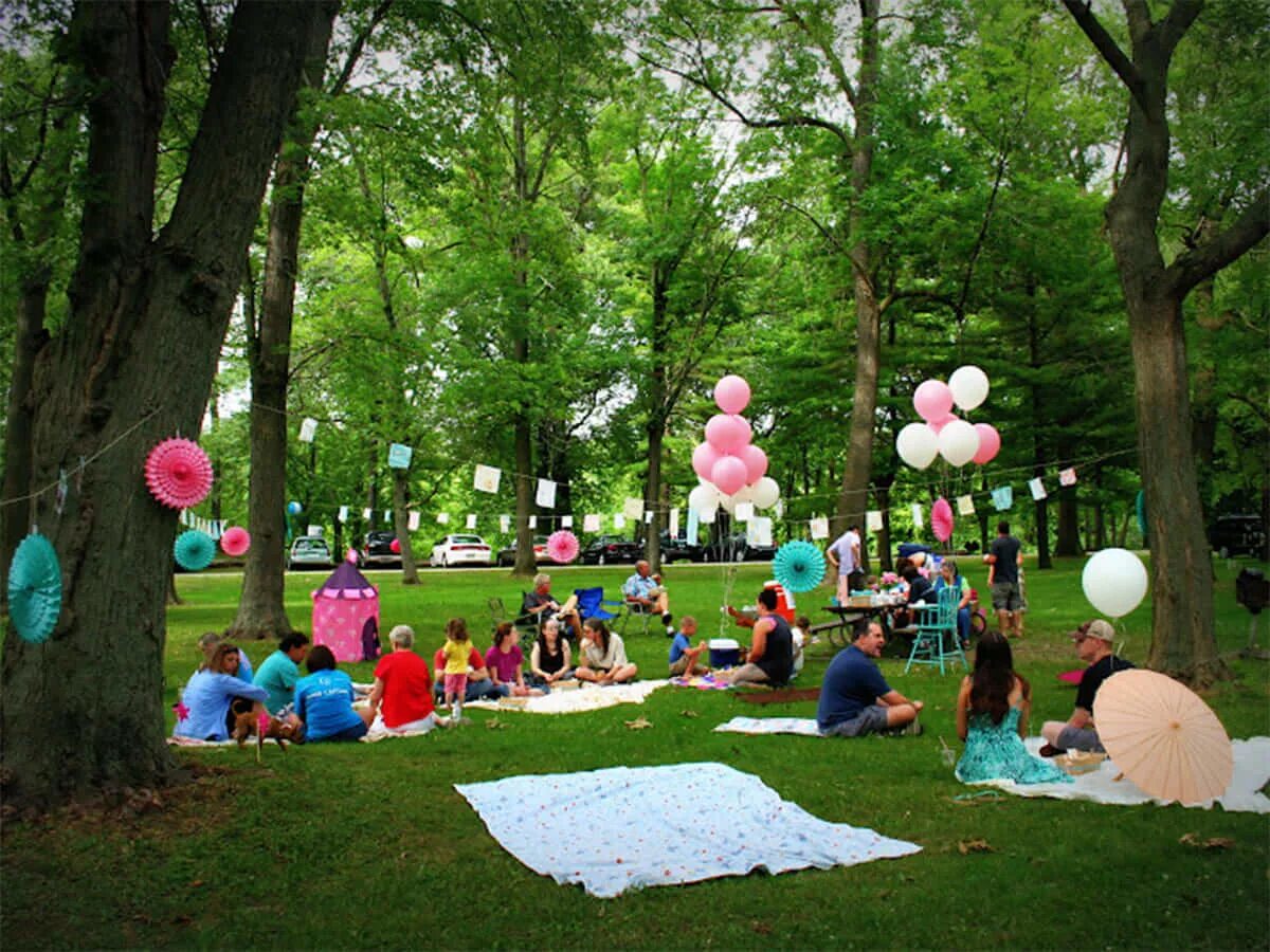 День в парке слова. День рождения ребенка в парке. Детский праздник на природе. Детский день рождения в парке. Детский день рождения на природе.