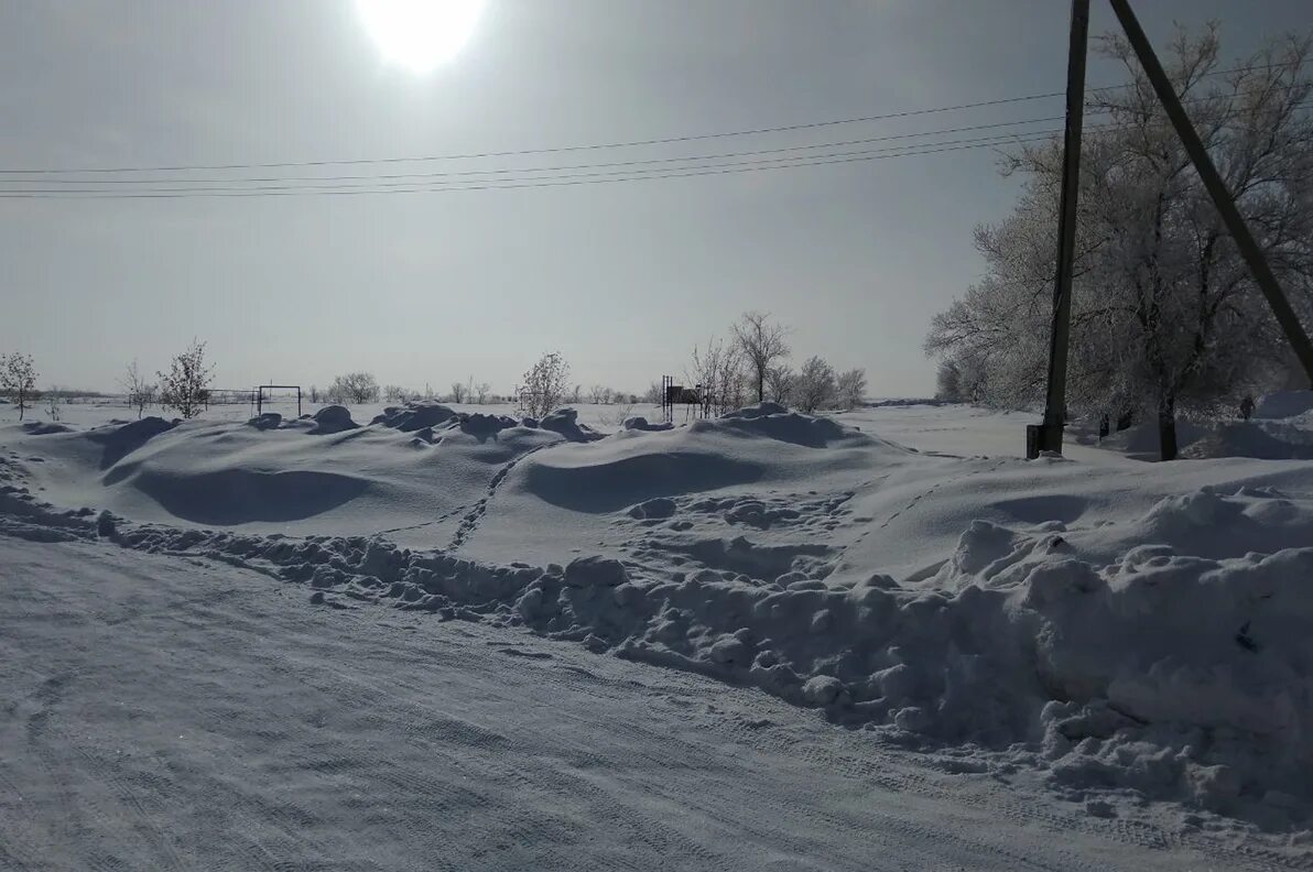 Новоузенск снег. Хутор Беленький Новоузенского района. Новоузенск снег много. Хутор Морозов Новоузенск.