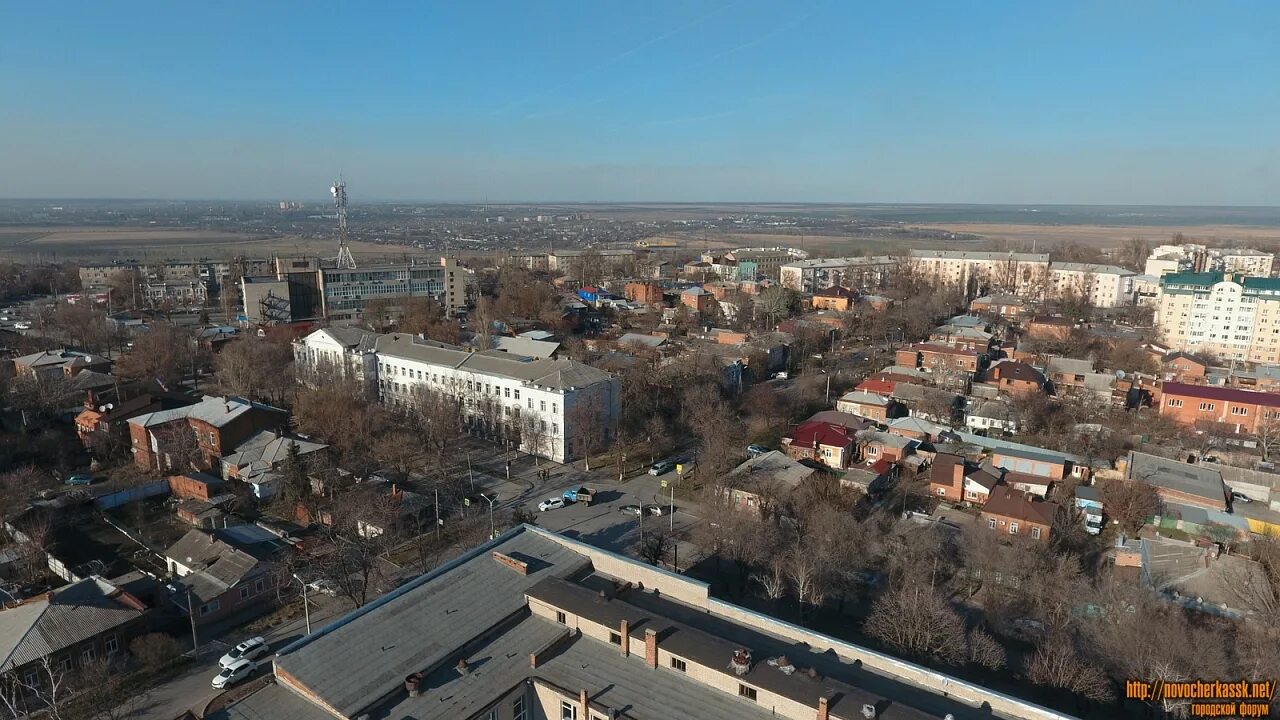 Подружка новочеркасск. Памятник на улице Гагарина Новочеркасск. Новочеркасск вид сверху. Новочеркасск улицы. Новочеркасск фото.