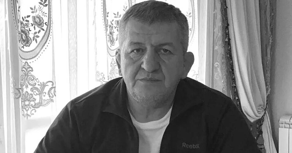 Отец хабиба нурмагомедова. Абдулманап магомедович нурмагомедов. Абдулманап нурмагомедов фото. Абдулманап нурмагомедов чемпион. Абдулманап магомедович могила.