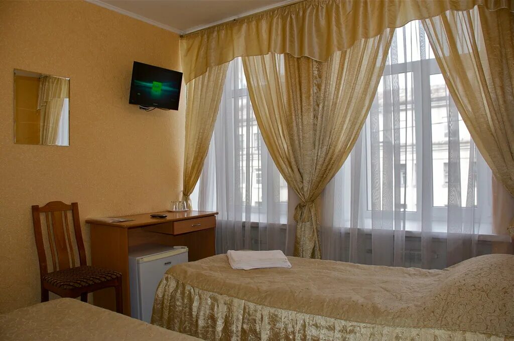 артур шушары гостиница санкт-петербург. васильевский ялта хостел. бутик-отель академия на васильевском. гостиницы метро василеостровская. куйбышева 85а гостиница.