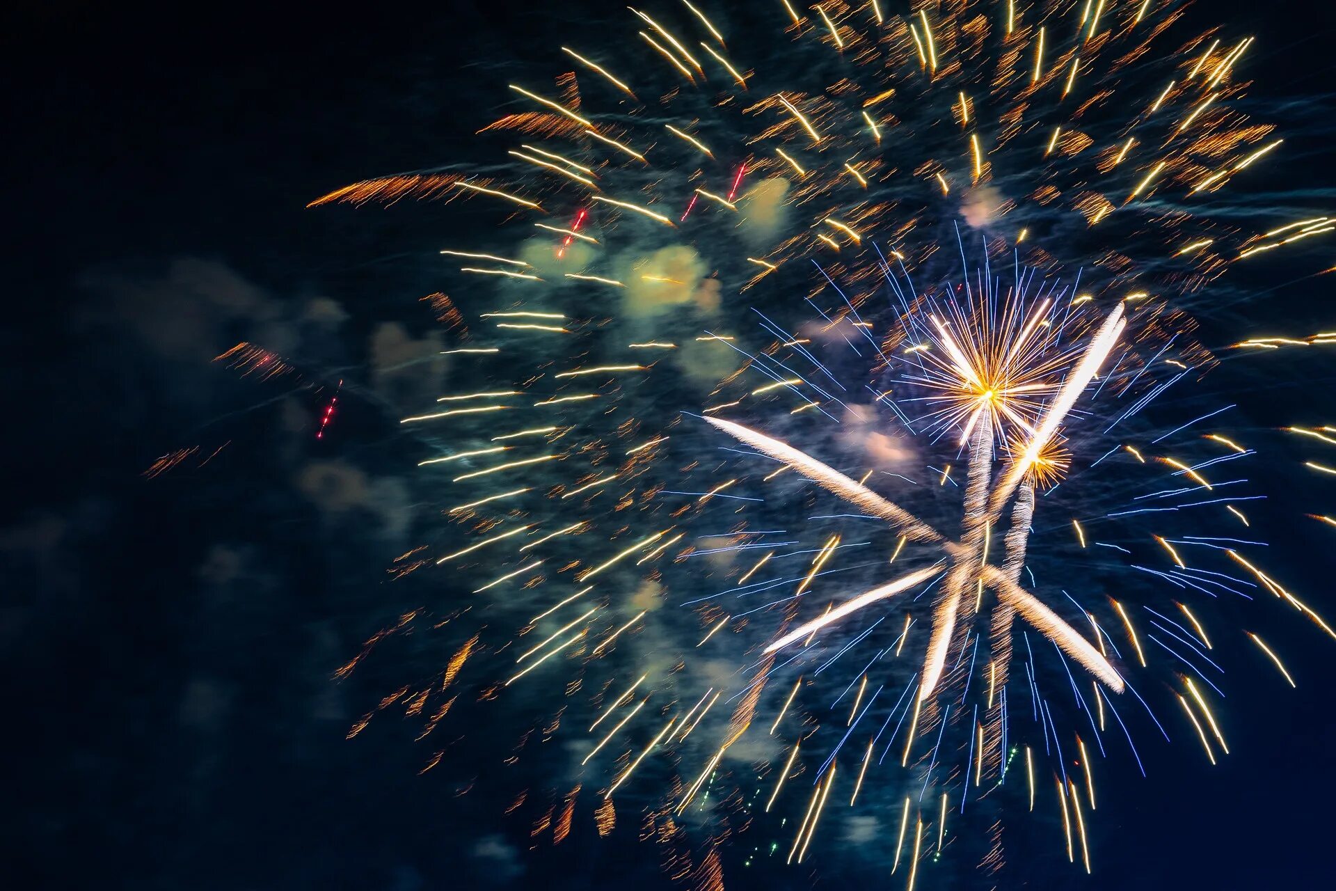 будет ли салют 12. 24 июня салют. день россии салют. праздник салют. день россии салют.