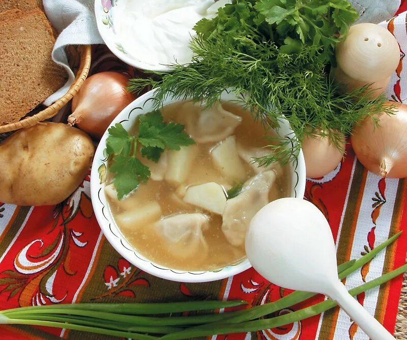 Чучвара мастава,. Суп чучвара шурпа. Узбекская чучвара шурпа. Чучвара шурпа с пельменями. Узбекские пельмени чучвара.