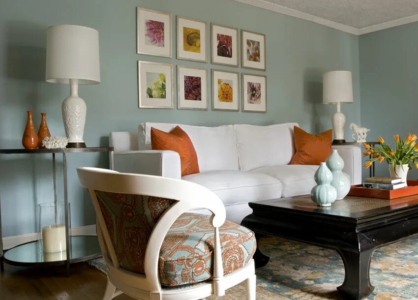 Сочетание предмета. Одежда и аксессуары для женщин. Цветовая палитра эппл. Цветовая палитра стиля эклектика. Салатовые стены.