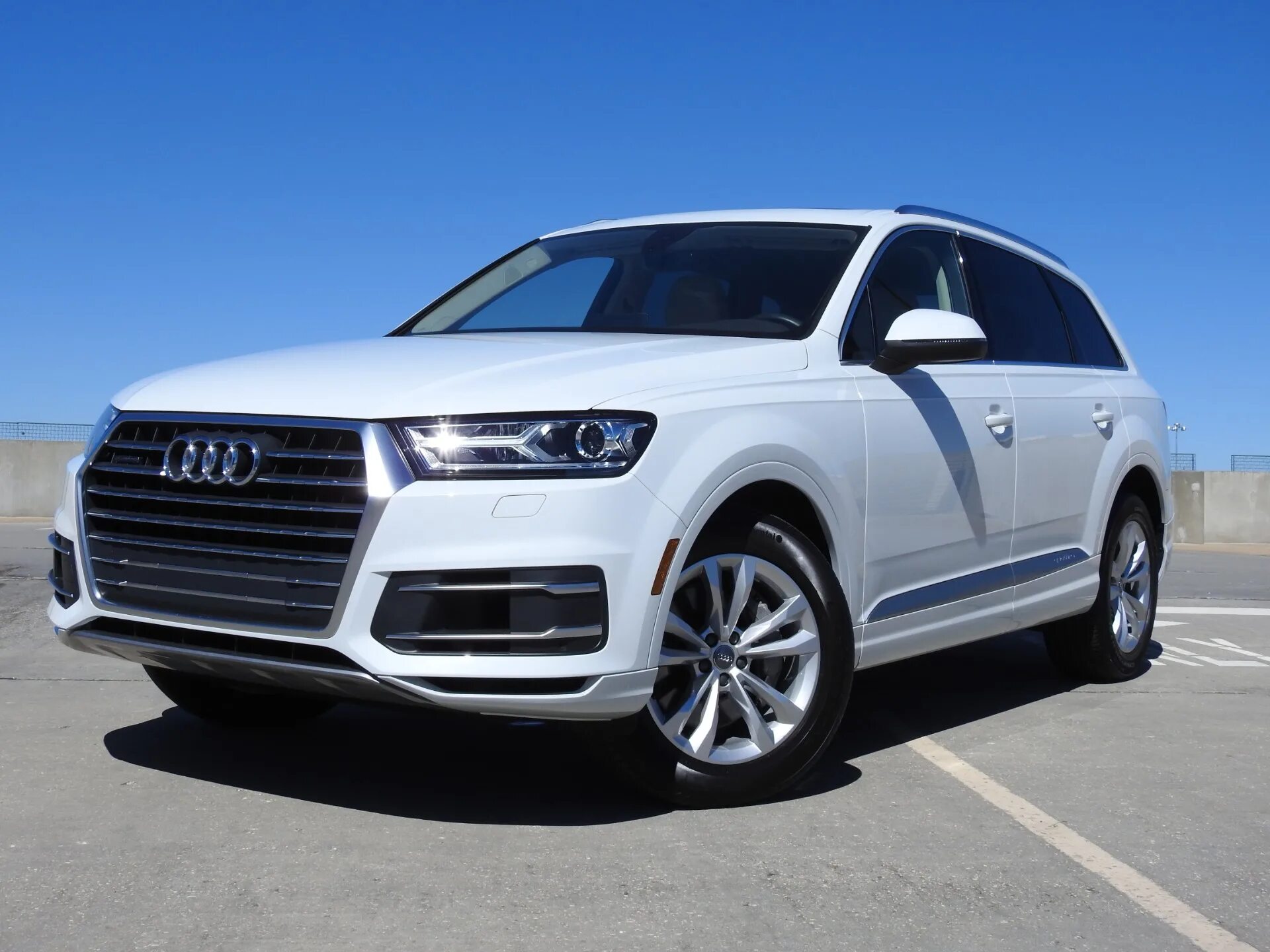 Q7 plus