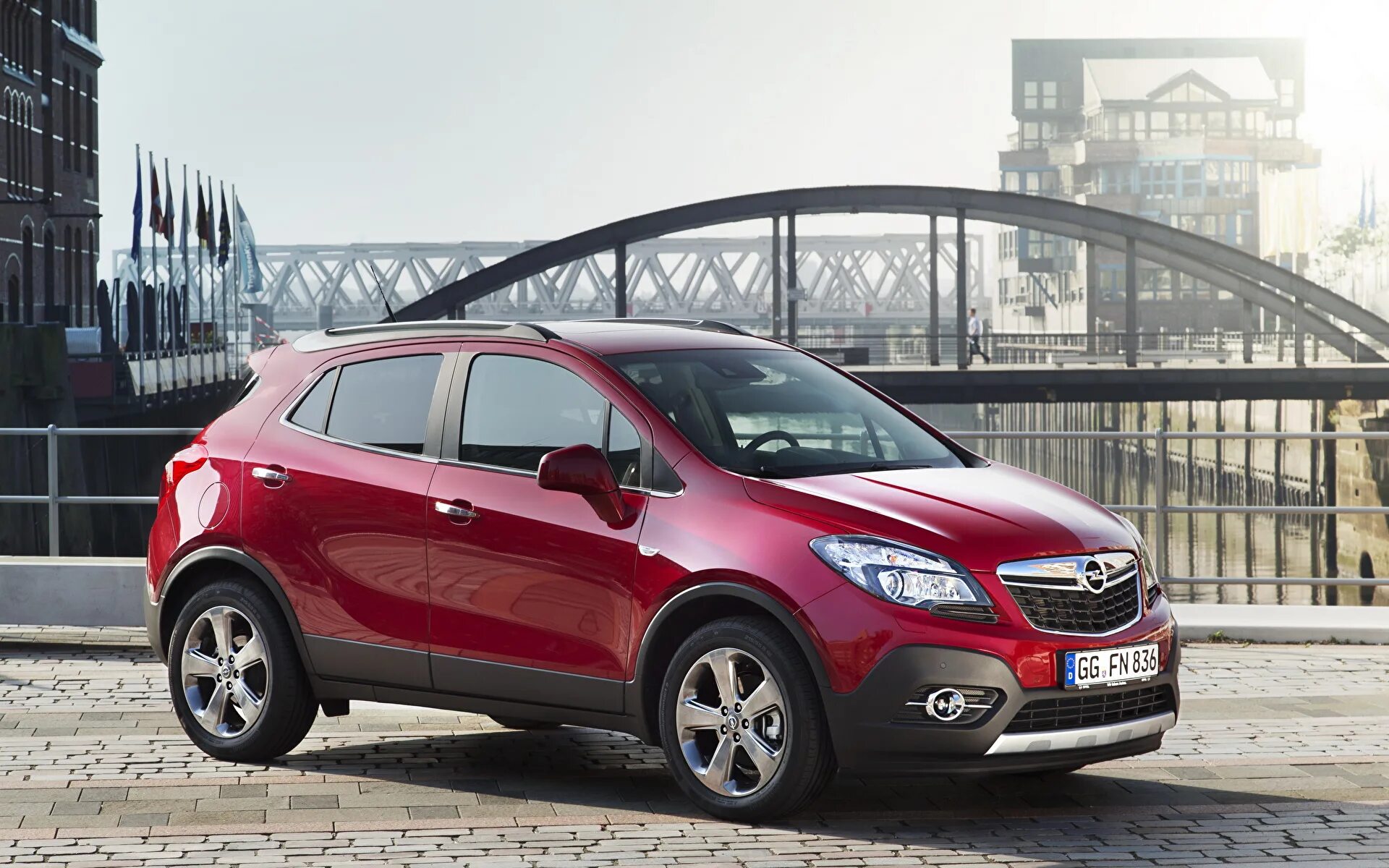 Опель Мокка 2012. Кроссовер Опель Мокка. Opel Mokka красная. Красный Опель Мокка сбоку. Купить опель мокка турбо