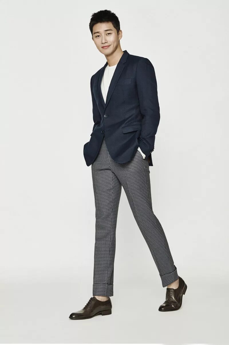 Сон чжун ки в полный рост. Со джун рост. Сон чжун ки в полный рост. Пак со джун 2021. Пак со джун.