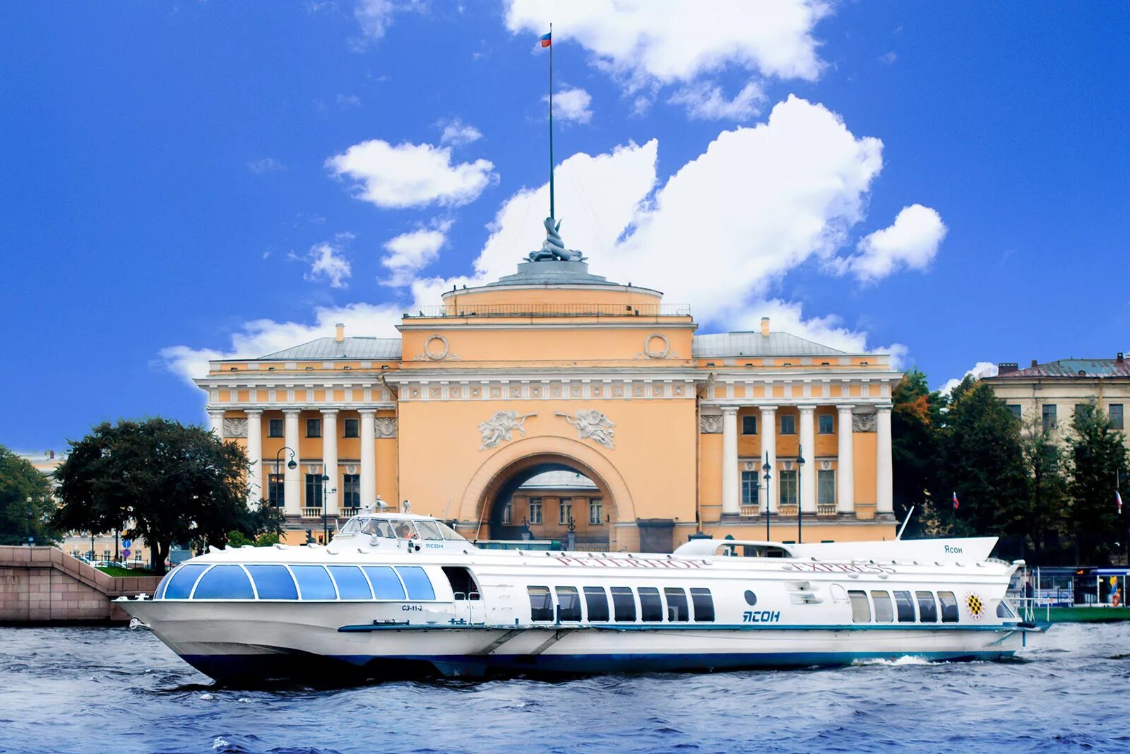 Панорамный вид метеора в петергоф. Петергоф экспресс санкт петербург. Фонтаны санкт-петербурга петергоф открытие. Мост с фонтанами в санкт-петербурге. Петергоф экспресс санкт петербург.