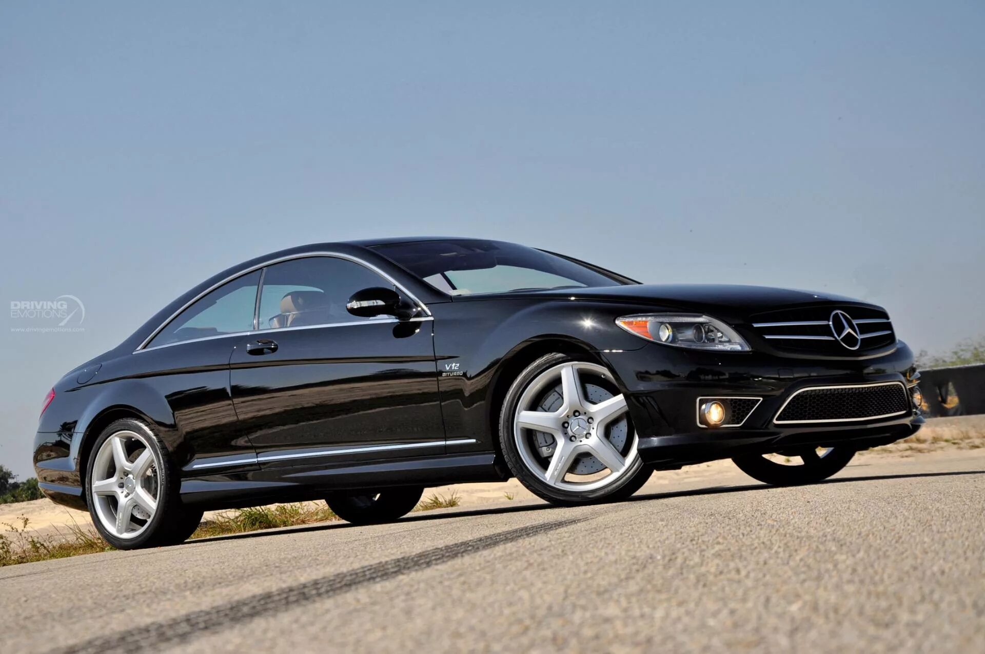 Купить мерседес 12. Mercedes cl65 AMG. Mercedes CL 65 AMG v12 Biturbo. Cl65 AMG 2008. Мерседес CL v12 купе.