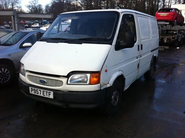 Форд Транзит 1997 грузовой. Ford Transit 90. Форд Транзит 90 годов. Ресницы на Форд Транзит 1997.