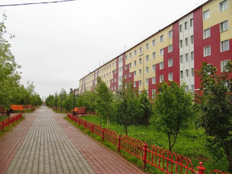 Лабытнанги улицы. Город лабытнанги ямало-ненецкий автономный округ. ямал город лабытнанги. гостиница семь лиственниц лабытнанги. лабытнанги город семи лиственниц.