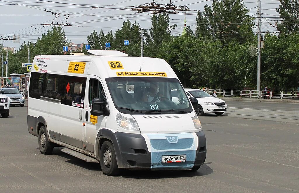 Первый автобус челябинск. 82 Маршрутка. Челябинский аэропорт автобусы. 86 Маршрутка Челябинск.