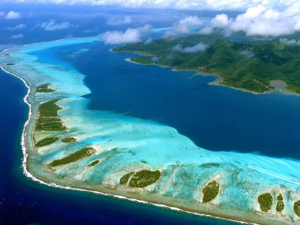 Остров муреа французская полинезия. Bora bora остров. Полинезия таити. Французские острова в океане. Остров бора-бора (bora-bora).