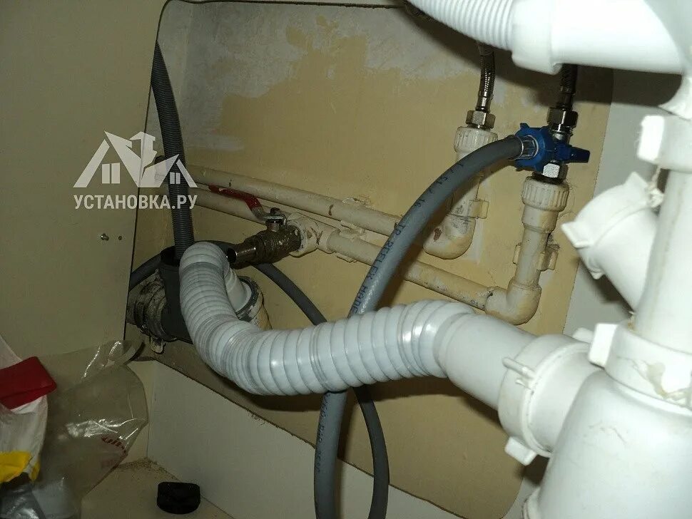 Подключить стиральную машинку Indesit IWSB 5085 - цена: 1500 руб., Москва, Турис