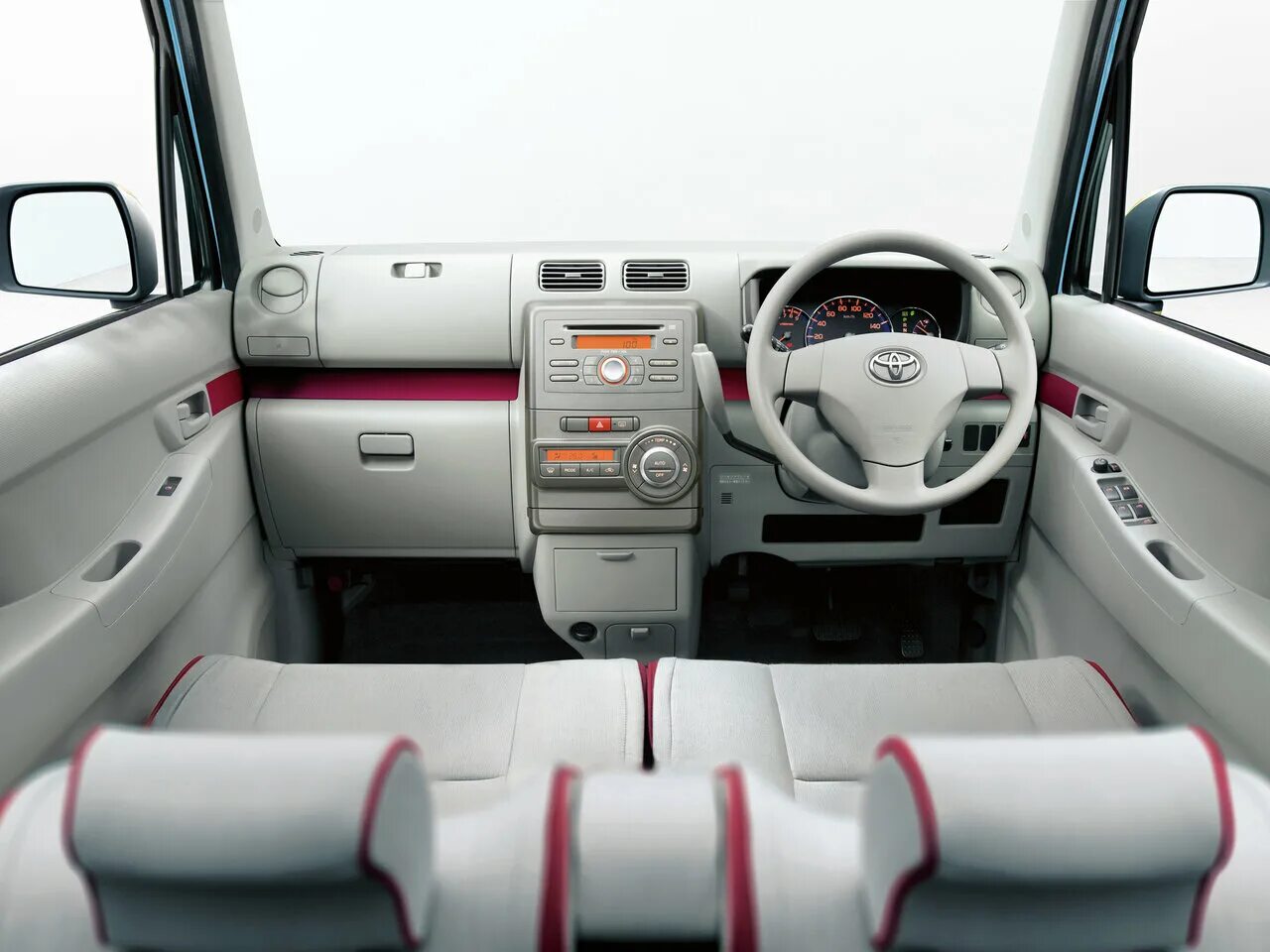 Daihatsu 0.7. Тойота Пиксис Спейс. Daihatsu Pixis Toyota. Салон Daihatsu move 2011. Toyota Pixis Space 2013.