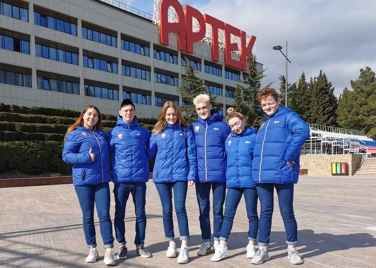 вожатые артека 2023. комплекс вожатый артек. лагерь северный артек магадан. вожатые артека 2023. вожатые артека 2023.