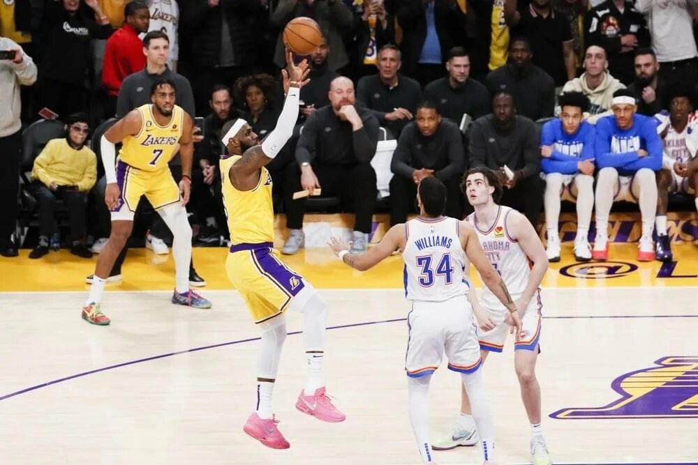 Рекорд по очкам в нба. Баскетболисты nba. Рекорд по очкам в нба. Нба таблица. Рекорд по очкам в нба.