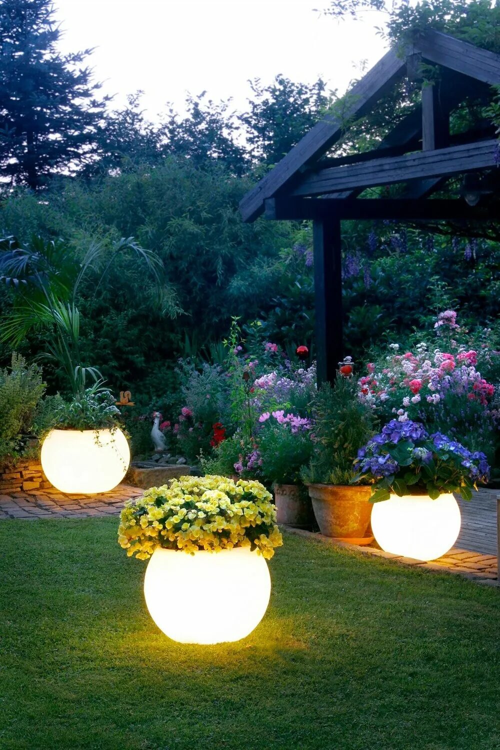 Декор участка на даче. Уличный светильник вито гарден. Garden light f61l. Уличный фонарь на солнечной батарее - "solar fl1725". Светильник садовый 4 led на солнечной батарее (24/216) erasp024-10 эра.