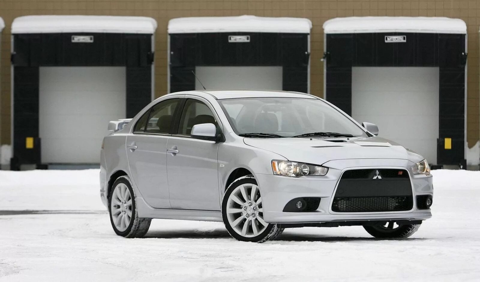 Купить mitsubishi в россии. Mitsubishi Lancer 2015. Митсубиси Лансер 2015. 2015 Mitsubishi Lancer Ralliart. Mitsubishi Lancer EVO X 2015.