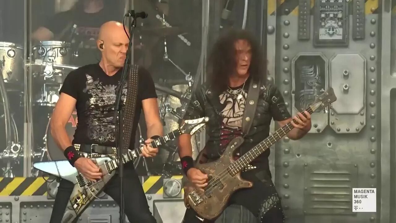 Accept symphonic. Группа accept. фото гитариста peter baltes. гитары группы accept. accept double cello concerto in g minor (live in wacken 2017).