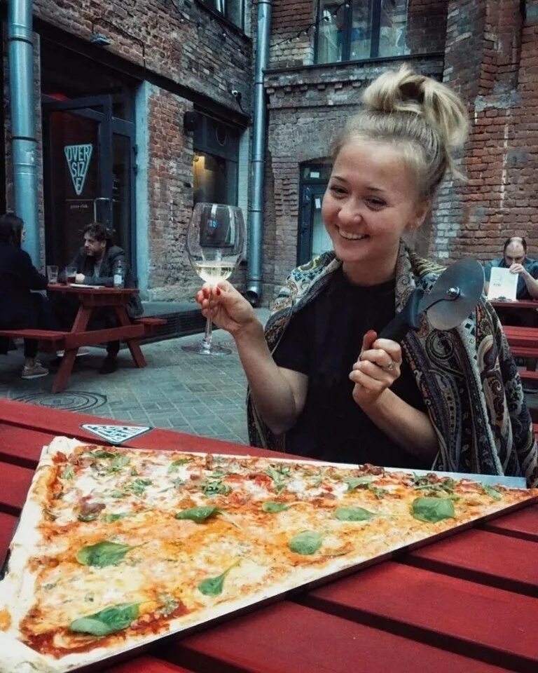 Оверсайз пицца клаб. Oversize pizza санкт-петербург. Oversize pizza санкт-петербург. Пицца oversize спб. Пицца oversize спб.