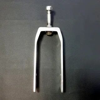 Вилка для колеса