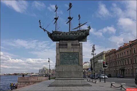 Воскресенская набережная