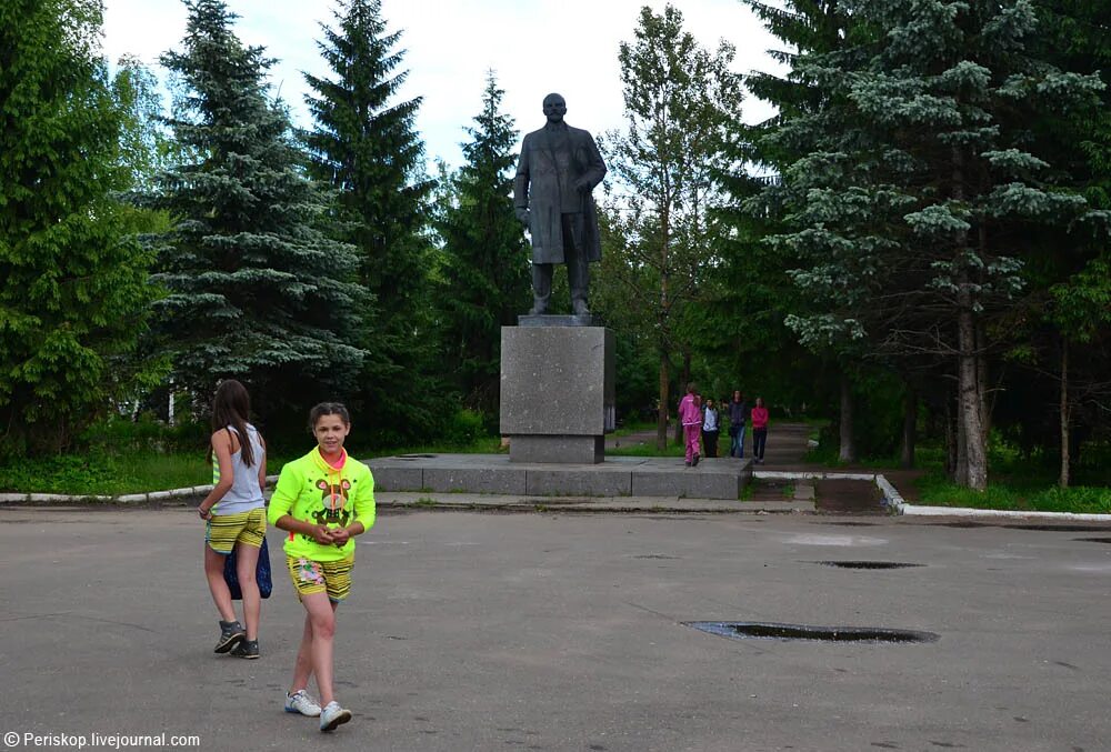 Памятник Ленину в малой Вишере. Погода малая Вишера. Малая Вишера город воинской славы. Погода малой вишере новгородской области