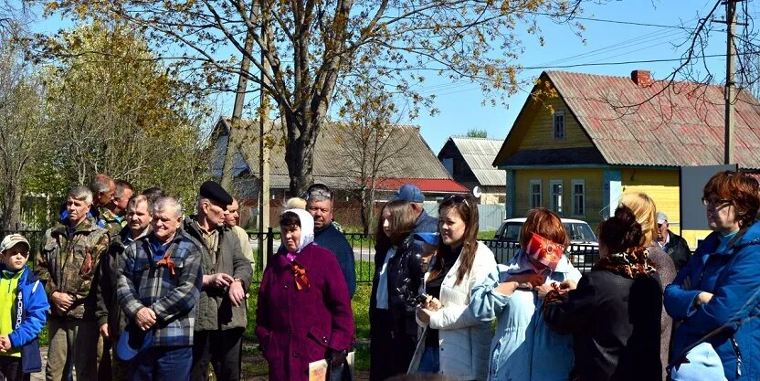 Погода п новгородское. Деревня Радгостицы Батецкий район Новгородская область. Деревня Григорьево Батецкий район. Посёлок Батецкий Новгородской области. Деревня Некрасово Батецкий район жители.