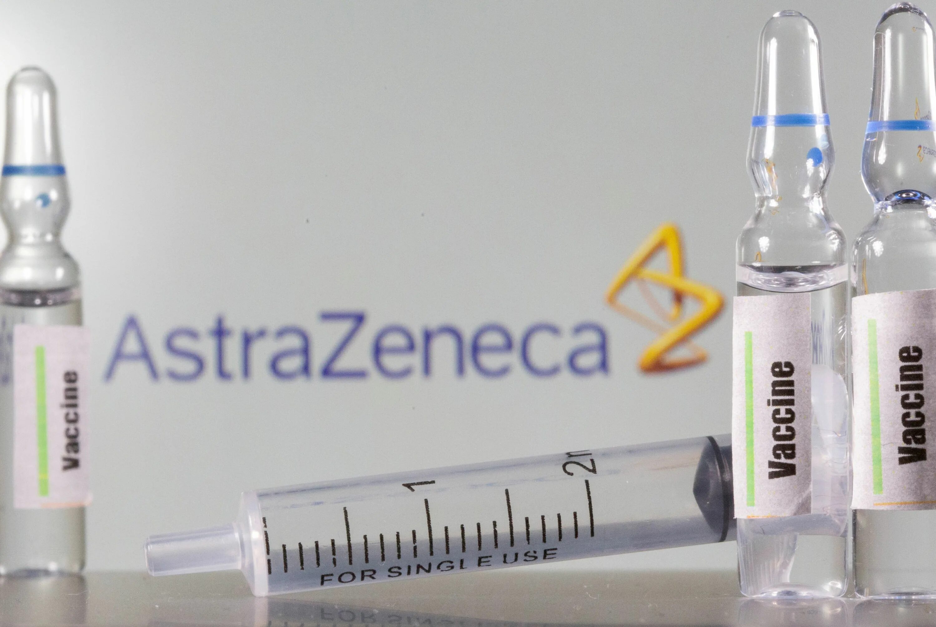 Вакцина ASTRAZENECA против Covid-19. Вакцина АСТРАЗЕНЕКА коронавируса. ASTRAZENECA вакцина от коронавируса. Иностранные вакцины. Зарубежные вакцины