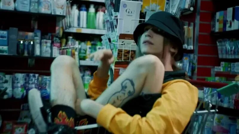 нюша клипы. мот клип август. включи клип сына. натали последний клип. включи клип сына.