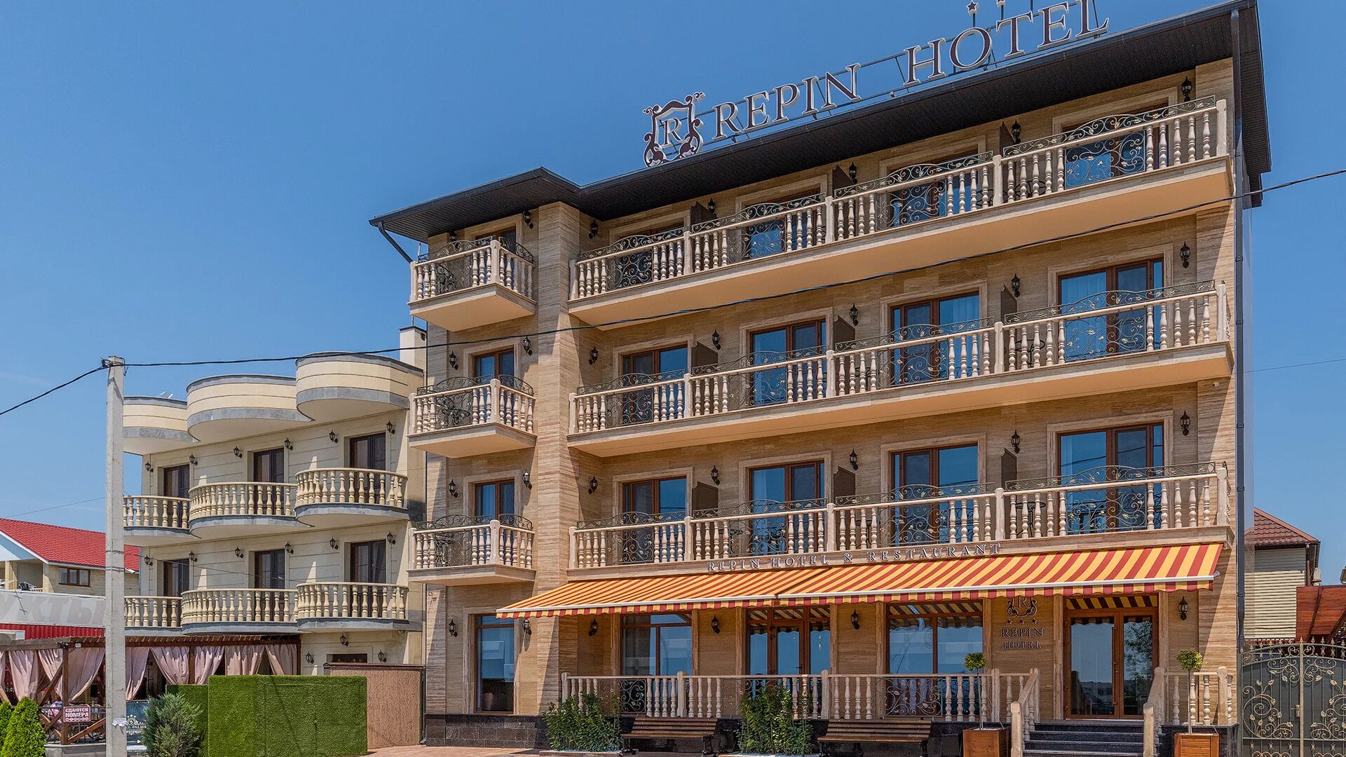 Коралл анапа витязево. Санрайз гостиница анапа. Анапа 7 небо отель. Бронирование отеля витязево. Бронирование отеля витязево.