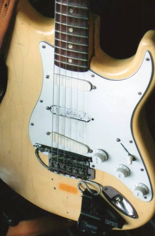 Гитара ричи блэкмора. Ritchie Blackmore Stratocaster. Фендер Ричи Блэкмор. Ричи Блэкмор стратокастер.