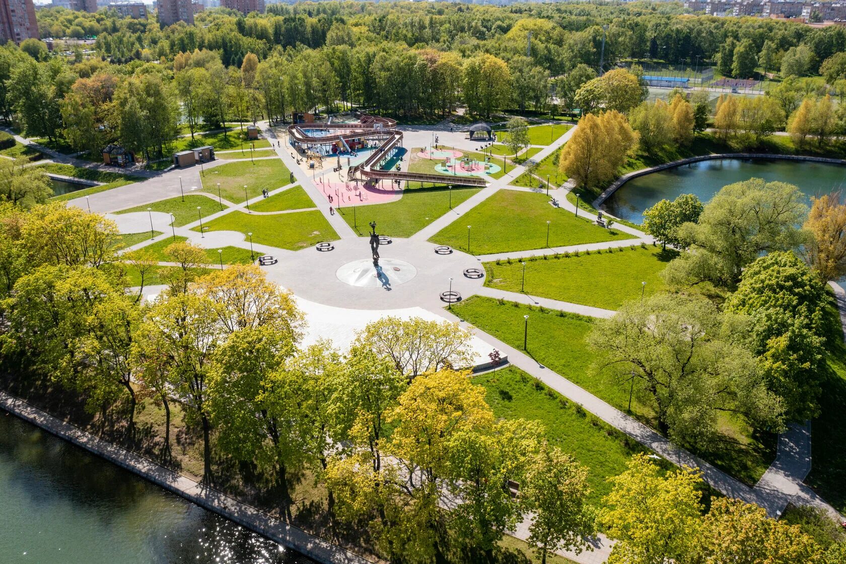 Парк северный район москвы. Парк дружбы Москва. Парк дружбы пруды. Парк дружбы Москва Речной вокзал. Музейно-парковый комплекс Северное Тушино.