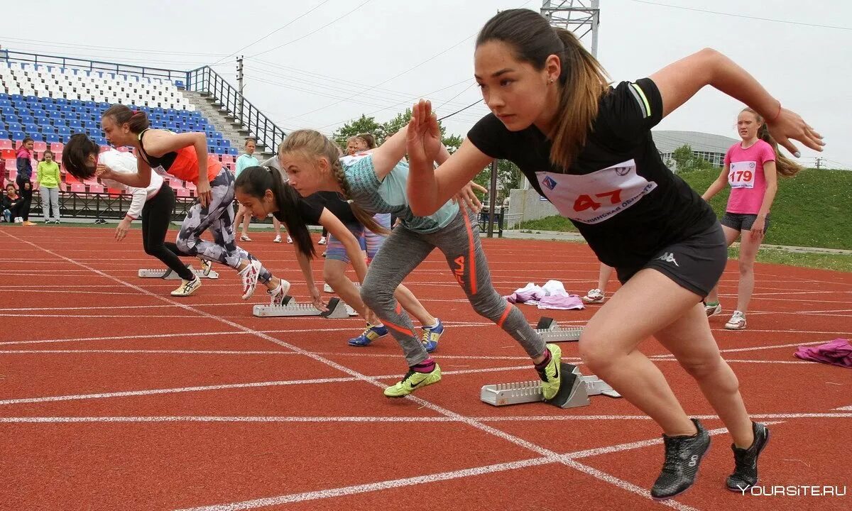 Бегуны картинки для детей. Легкая отлетикадля детей. Дети спорт бег. Легкая атлетика дети пикалево. Легкое атлетика для детей.